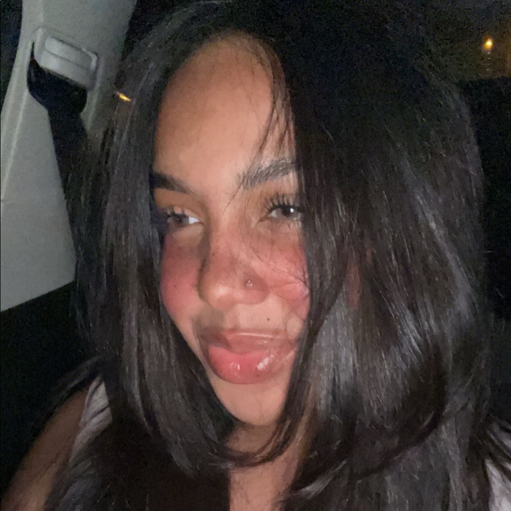 Meet your Posher, Ariana